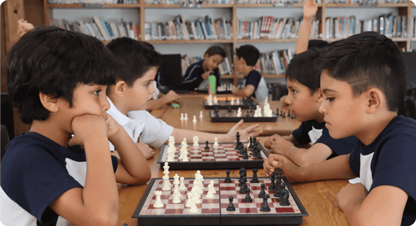 actividades-extraescolares-williams-imagen-primaria-ajedrez
