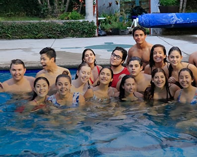 mejor-secundaria-trilingue-en-cuernavaca-imagen-masoneria-natacion
